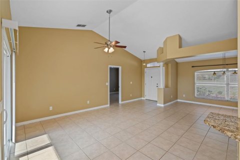 House in Minneola, Florida 3 bedrooms, 150.97 sq.m. № 1894806 - photo 14