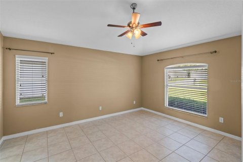 House in Minneola, Florida 3 bedrooms, 150.97 sq.m. № 1894806 - photo 16