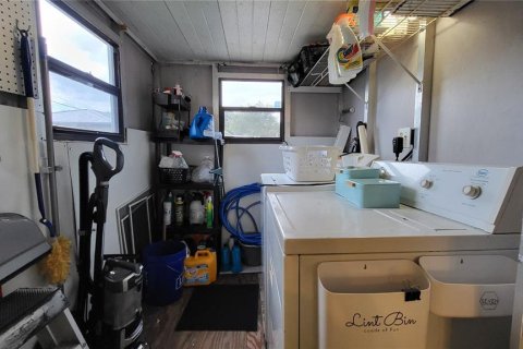 Condo in Moore Haven, Florida, 1 bedroom  № 1878321 - photo 8