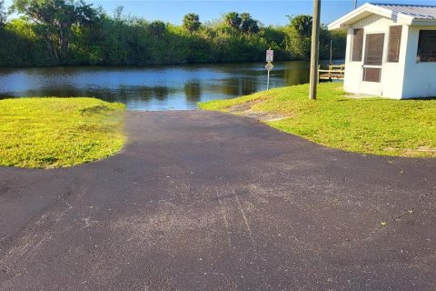 Condo in Moore Haven, Florida, 1 bedroom  № 1878321 - photo 22