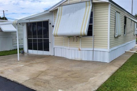 Condo in Moore Haven, Florida, 1 bedroom  № 1878321 - photo 1
