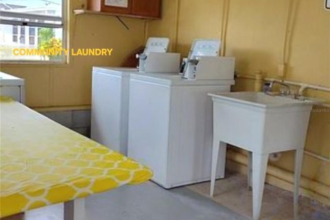 Condo in Moore Haven, Florida, 1 bedroom  № 1878321 - photo 26