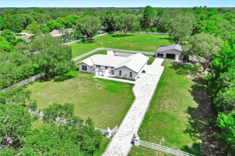 House in Spring Hill, Florida 3 bedrooms, 232.63 sq.m. № 1870627 - photo 1