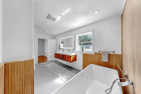House in Spring Hill, Florida 3 bedrooms, 232.63 sq.m. № 1870627 - photo 8