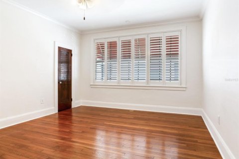 House in Tampa, Florida 3 bedrooms, 162.39 sq.m. № 1765952 - photo 26