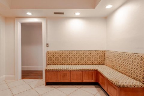 House in Tampa, Florida 3 bedrooms, 162.39 sq.m. № 1765952 - photo 18