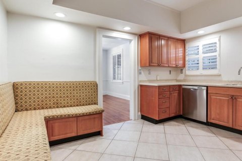 House in Tampa, Florida 3 bedrooms, 162.39 sq.m. № 1765952 - photo 17