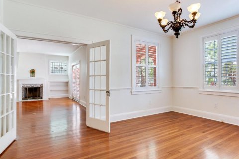 House in Tampa, Florida 3 bedrooms, 162.39 sq.m. № 1765952 - photo 12