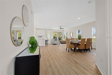 House in North Port, Florida 4 bedrooms, 184.88 sq.m. № 1721056 - photo 4