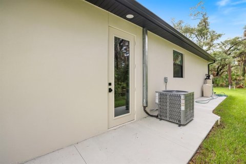 Villa ou maison à vendre à Port Charlotte, Floride: 3 chambres, 150.22 m2 № 2220075 - photo 26