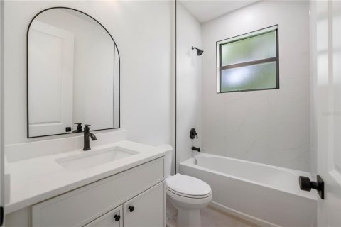 Villa ou maison à vendre à Port Charlotte, Floride: 3 chambres, 150.22 m2 № 2220075 - photo 21