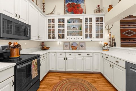 Casa en venta en Brooksville, Florida, 3 dormitorios, 216.65 m2 № 1886082 - foto 19