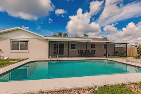 House in Englewood, Florida 3 bedrooms, 119.1 sq.m. № 1855982 - photo 3