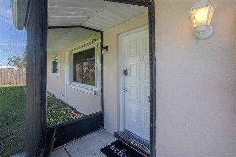 House in Englewood, Florida 3 bedrooms, 119.1 sq.m. № 1855982 - photo 18