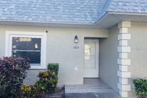 Condo in New Port Richey, Florida, 2 bedrooms  № 1855433 - photo 2