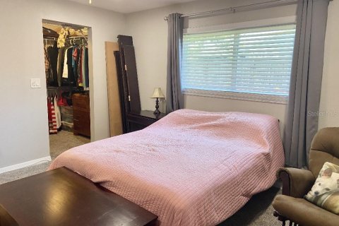 Condo in New Port Richey, Florida, 2 bedrooms  № 1855433 - photo 13
