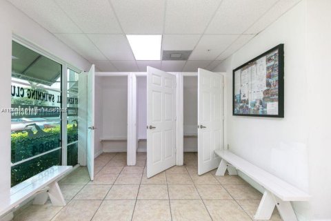Propiedad comercial en venta en Miami, Florida № 1840737 - foto 19