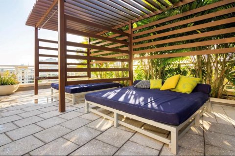 Condominio en venta en Miami, Florida, 1 dormitorio, 70.14 m2 № 1937551 - foto 14