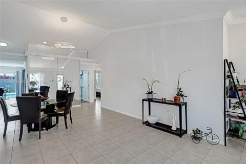 Casa en venta en Homestead, Florida, 3 dormitorios, 128.48 m2 № 2043955 - foto 5