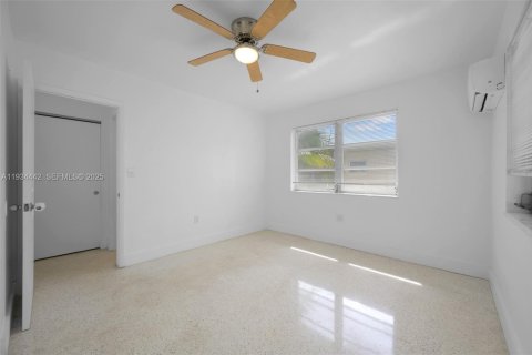 Снять в аренду квартиру в Майами, Флорида 1 спальня, № 1992731 - фото 16