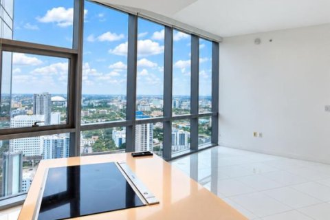 Condominio en venta en Miami, Florida, 1 dormitorio, 87.05 m2 № 2423234 - foto 6