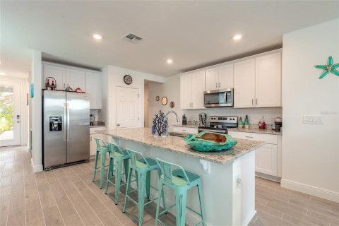 Casa en venta en Daytona Beach, Florida, 4 dormitorios, 158.68 m2 № 1597886 - foto 4