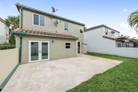 Casa en venta en Coral Springs, Florida, 3 dormitorios, 141.68 m2 № 2001832 - foto 3