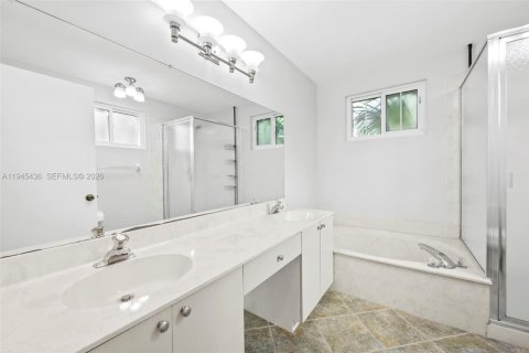 Casa en venta en Coral Springs, Florida, 3 dormitorios, 141.68 m2 № 2001832 - foto 17