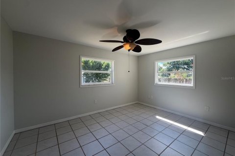 Casa en venta en Sanford, Florida, 4 dormitorios, 159.42 m2 № 2414056 - foto 13