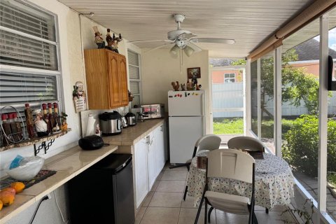 House in Tampa, Florida 2 bedrooms, 76.18 sq.m. № 1829218 - photo 22
