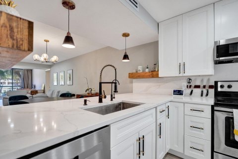 Купить кондоминиум в Бока-Ратон, Флорида 5 комнат, 128.67м2, № 2082828 - фото 10