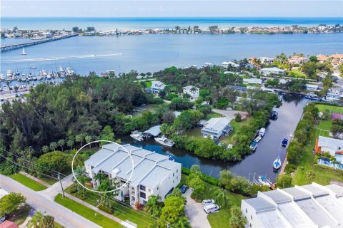 Condo in Cortez, Florida, 2 bedrooms  № 1562229 - photo 2