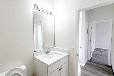 Townhouse in Davenport, Florida 4 bedrooms, 160.72 sq.m. № 2237204 - photo 27