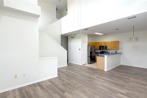 Townhouse in Davenport, Florida 4 bedrooms, 160.72 sq.m. № 2237204 - photo 7