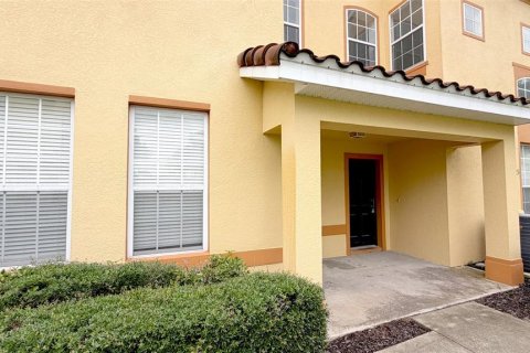 Townhouse in Davenport, Florida 4 bedrooms, 160.72 sq.m. № 2237204 - photo 3