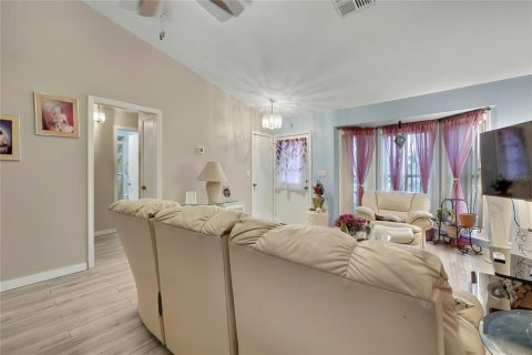 Villa ou maison à vendre à Spring Hill, Floride: 2 chambres, 130.43 m2 № 2148066 - photo 17