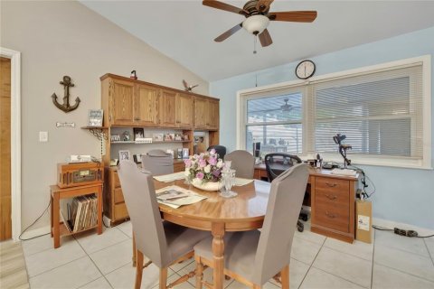 Villa ou maison à vendre à Spring Hill, Floride: 2 chambres, 130.43 m2 № 2148066 - photo 19