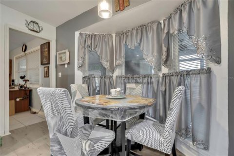 Villa ou maison à vendre à Spring Hill, Floride: 2 chambres, 130.43 m2 № 2148066 - photo 15