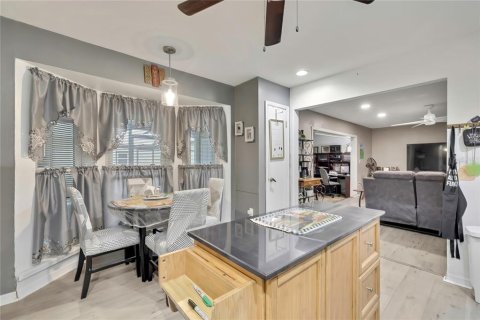 Villa ou maison à vendre à Spring Hill, Floride: 2 chambres, 130.43 m2 № 2148066 - photo 14