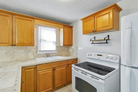 Apartment in Palm Harbor, Florida 1 bedroom, 41.81 sq.m. № 2228166 - photo 5