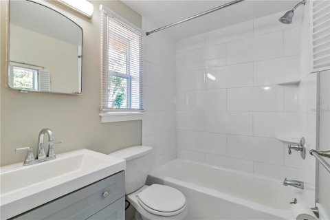Apartment in Palm Harbor, Florida 1 bedroom, 41.81 sq.m. № 2228166 - photo 10