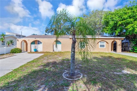 Apartment in Palm Harbor, Florida 1 bedroom, 41.81 sq.m. № 2228166