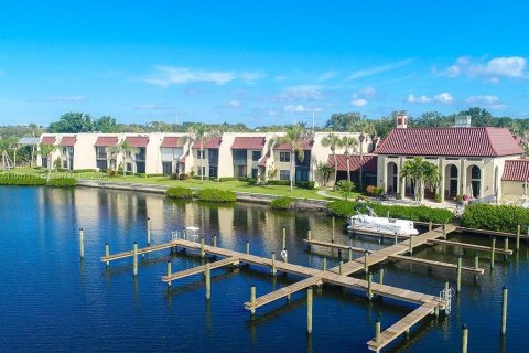Condo in Indian River Shores, Florida, 2 bedrooms  № 2012777