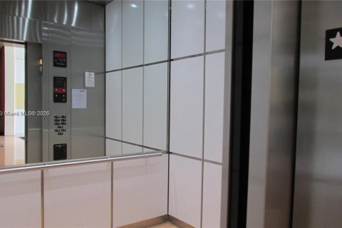 Condominio en venta en Aventura, Florida, 2 dormitorios, 104.89 m2 № 1926039 - foto 5