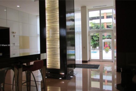 Condominio en venta en Aventura, Florida, 2 dormitorios, 104.89 m2 № 1926039 - foto 3
