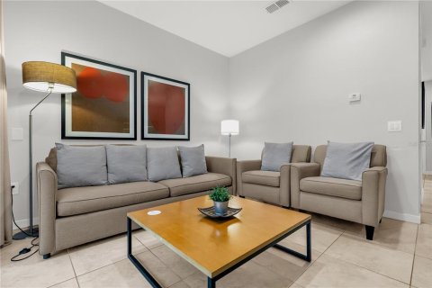 Adosado en venta en Kissimmee, Florida, 2 dormitorios, 119.84 m2 № 1900348 - foto 5