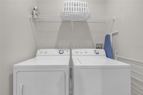 Adosado en venta en Kissimmee, Florida, 2 dormitorios, 119.84 m2 № 1900348 - foto 20