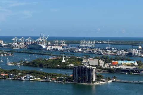 Copropriété à vendre à Miami, Floride: 4 chambres, 249.54 m2 № 1964046 - photo 2