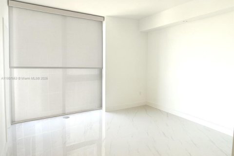 Copropriété à vendre à Miami, Floride: 4 chambres, 249.54 m2 № 1964046 - photo 19