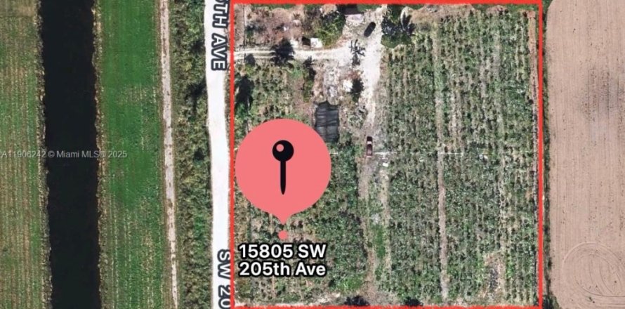 Propiedad comercial en Miami, Florida № 2012301